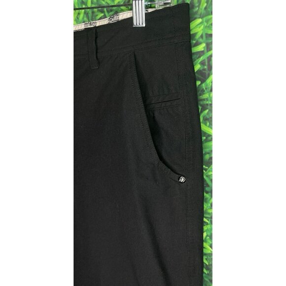 Lululemon Men’s Size 34 Flat Front 10” Inseam Black Shorts Pockets - Picture 2 of 5